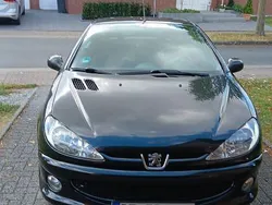 Schwarz Gebraucht 2005 Peugeot 206 CC Filou Cabrio | 3.200 € (Teuer)