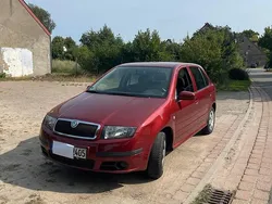 Rot Gebraucht 2006 Skoda Fabia Kleinwagen | 2.200 € (Fairer Preis)