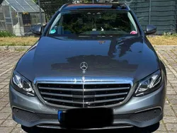 Grau Gebraucht 2017 Mercedes E400 Exclusive Kombi | 30.000 € (Guter Preis)