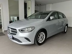 Silber Gebraucht 2019 Mercedes B180 Van / Kleinbus | 20.490 € (Guter Preis)