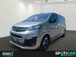 Quarz silber Gebraucht 2022 Opel Vivaro-e Combi Elegance Van | 29.900 € (Etwas zu teuer)