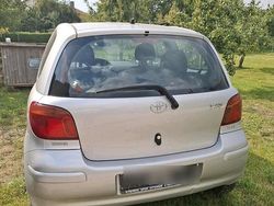 Silber Gebraucht 2004 Toyota Yaris Kleinwagen | 2.998 € (Teuer)