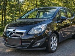 Schwarz Gebraucht 2011 Opel Meriva Van / Kleinbus | 4.100 € (Fairer Preis)