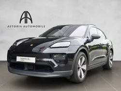 Vulkangraumetallic Gebraucht 2024 Porsche Macan SUV | 78.990 €