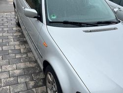Silber Gebraucht 2001 BMW 325 Limousine | 1.200 €