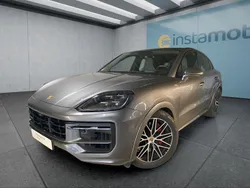 Grau Gebraucht 2023 Porsche Cayenne S SUV | 116.499 € (Guter Preis)
