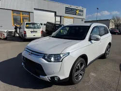 Weiß Gebraucht 2014 Mitsubishi Outlander Diamant Edition SUV | 12.270 € (Fairer Preis)