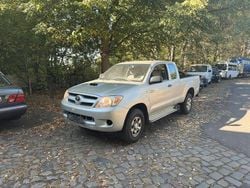 Silber Gebraucht 2007 Toyota HiLux Abholung | 6.600 €