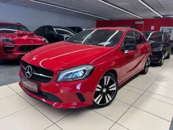 Rot Gebraucht 2016 Mercedes A180 Urban Limousine | 13.600 € (Fairer Preis)