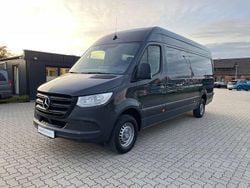 Grau Gebraucht 2022 Mercedes Sprinter Van | 29.990 € (Guter Preis)