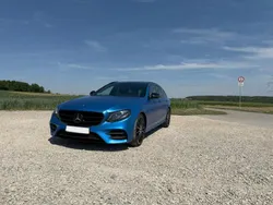 Rot Gebraucht 2017 Mercedes E220 AMG line Kombi | 27.500 € (Teuer)