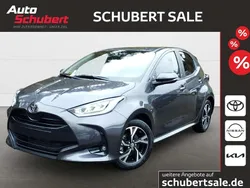 Marlingrau metallic Gebraucht 2024 Toyota Yaris Hybrid Team Kleinwagen | 23.850 € (Fairer Preis)