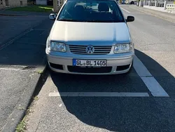 Silber Gebraucht 2000 VW Polo Kleinwagen | 650 € (Guter Preis)