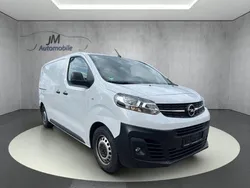 Weiss Gebraucht 2023 Opel Vivaro Van | 15.990 €