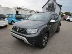 Grau Gebraucht 2021 Dacia Duster Prestige SUV | 18.650 € (Fairer Preis)