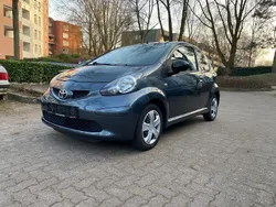 Grau Gebraucht 2006 Toyota Aygo Kleinwagen | 2.700 € (Guter Preis)