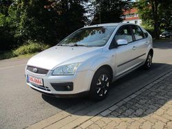 Silber Gebraucht 2007 Ford Focus Fun X Limousine | 2.999 € (Fairer Preis)