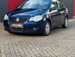 Blau Gebraucht 2006 VW Polo Comfortline Kleinwagen | 1.990 € (Fairer Preis)