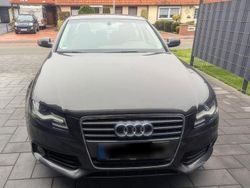 Grau Gebraucht 2009 Audi A4 Ambiente Limousine | 8.999 € (Fairer Preis)