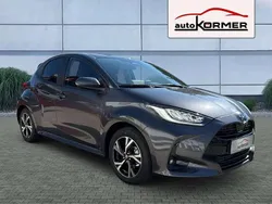 Marlingrau metallic Neu 2025 Toyota Yaris Hybrid Comfort Kleinwagen | 23.770 € (Fairer Preis)