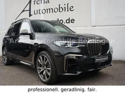 Black sapphire metallic Gebraucht 2020 BMW X7 Sport Line SUV | 73.500 € (Etwas zu teuer)