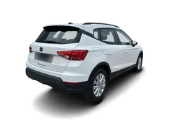 Weiss Gebraucht 2024 Seat Arona Style SUV | 25.404 € (Teuer)