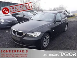 Black sapphire metallic Gebraucht 2007 BMW 318 Limousine | 985 € (Guter Preis)