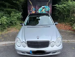 Silber Gebraucht 2005 Mercedes E240 Classic Limousine | 8.000 € (Teuer)