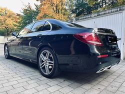 Schwarz Gebraucht 2019 Mercedes E220 AMG line Limousine | 29.900 € (Fairer Preis)