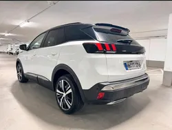 Weiß Gebraucht 2017 Peugeot 3008 Allure SUV | 13.700 € (Fairer Preis)