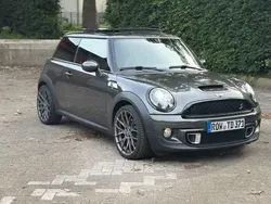 Grau Gebraucht 2011 Mini Cooper S Kleinwagen | 9.799 € (Etwas zu teuer)