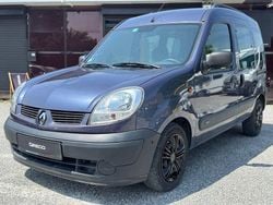 Blau Gebraucht 2003 Renault Kangoo Expression Van / Kleinbus | 2.890 € (Etwas zu teuer)