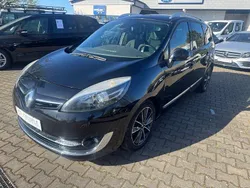 Schwarz Gebraucht 2014 Renault Scénic III Bose Edition Van / Kleinbus | 4.000 € (Guter Preis)