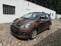 Braun Gebraucht 2016 Hyundai i10 Kleinwagen | 6.700 € (Guter Preis)