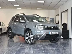 Urban grey Gebraucht 2023 Dacia Duster Journey SUV | 29.780 € (Teuer)