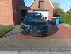 Schwarz Gebraucht 2017 Peugeot 3008 Allure SUV | 16.600 € (Guter Preis)