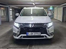 Gebraucht 2020 Mitsubishi Outlander P-HEV Diamant Edition SUV | 25.000 € (Etwas zu teuer)