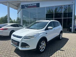 Weiß Gebraucht 2015 Ford Kuga Titanium SUV | 13.900 € (Fairer Preis)