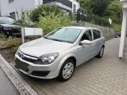 Grau Gebraucht 2006 Opel Astra Limousine | 3.299 € (Teuer)