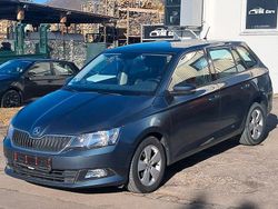 Grau Gebraucht 2016 Skoda Fabia Ambition Kombi | 5.900 € (Fairer Preis)