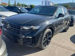 Grenadill schwarz metallic Neu 2025 VW Touareg R SUV | 80.445 €