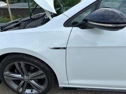 Weiß Gebraucht 2020 VW Golf VII R-line Limousine | 16.800 € (Guter Preis)