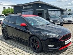 Schwarz Gebraucht 2017 Ford Focus ST-Line Limousine | 8.990 € (Guter Preis)
