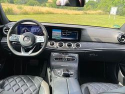 Grau Gebraucht 2017 Mercedes E400 Avantgarde Limousine | 33.900 €