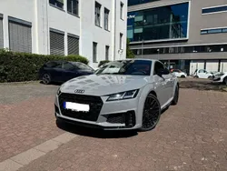 Grau Gebraucht 2021 Audi TT Competition Coupé | 35.900 € (Etwas zu teuer)