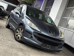 Grau Gebraucht 2008 Peugeot 207 Limousine | 899 € (Guter Preis)