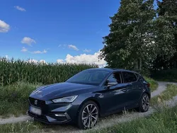 Grau Gebraucht 2021 Seat Leon FR Limousine | 17.600 € (Fairer Preis)