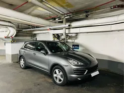 Grau Gebraucht 2011 Porsche Cayenne SUV | 16.490 € (Teuer)