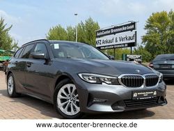 Grau Gebraucht 2020 BMW 318 Advantage Kombi | 22.950 € (Fairer Preis)