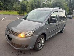 Grau Gebraucht 2011 VW Caddy Maxi Van / Kleinbus | 9.300 € (Fairer Preis)